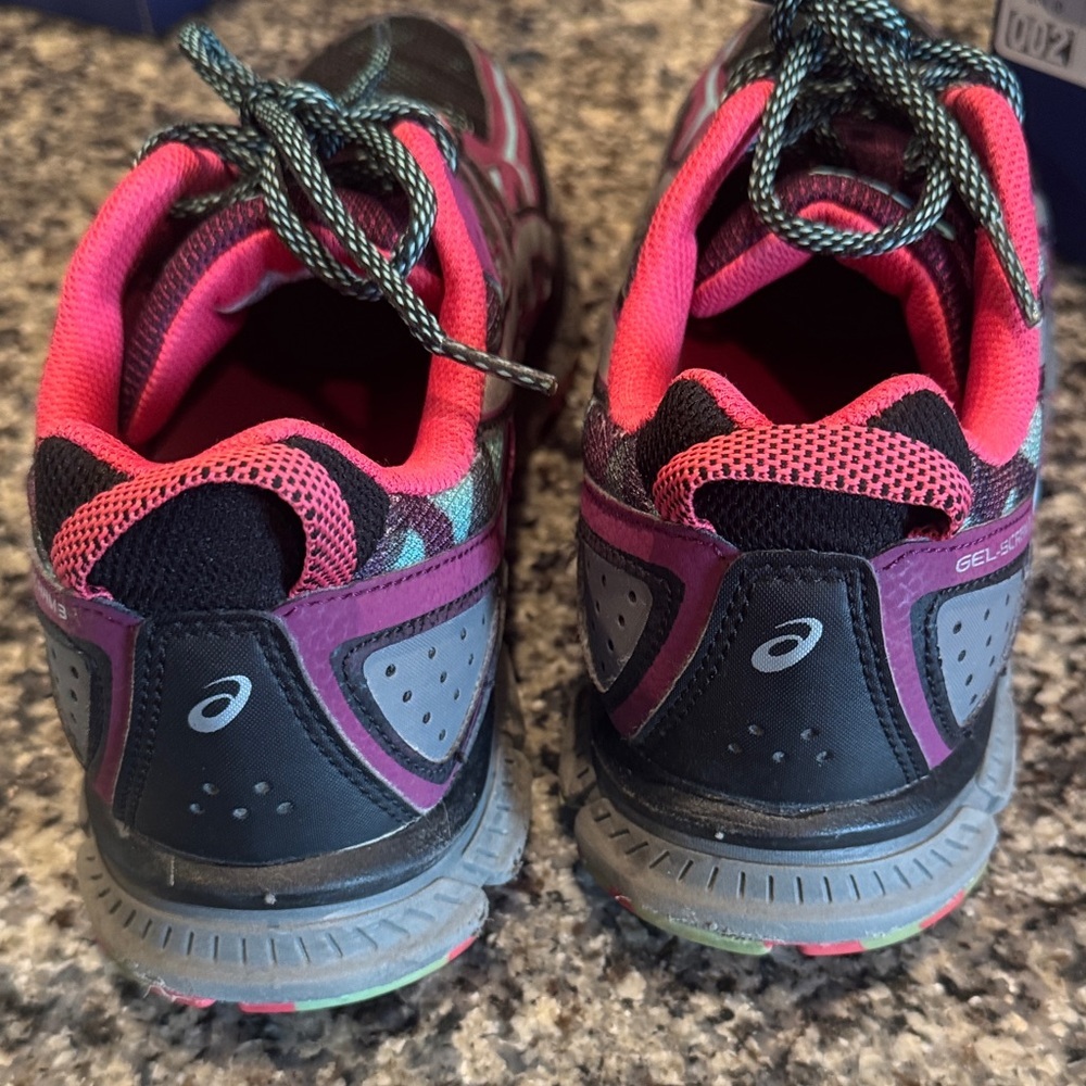 ASICS Women's Multicolor Athletic Shoes with box size 9.5 - Picture 7 of 9